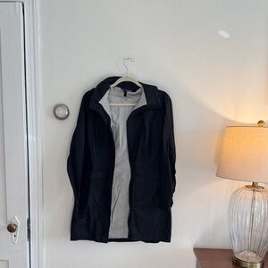 Women’s Black Rainjacket